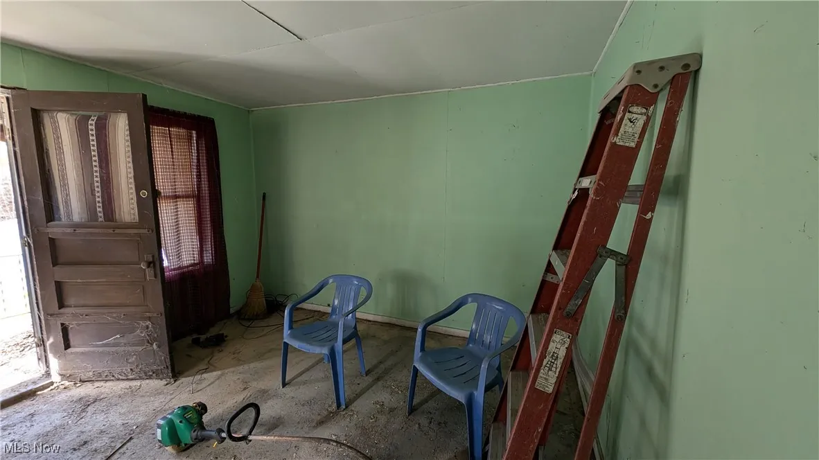 View of miscellaneous room