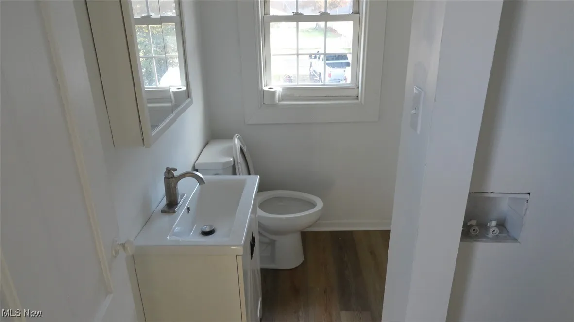 128 Columbia, Chester, West Virginia,MLS Now Listing ID