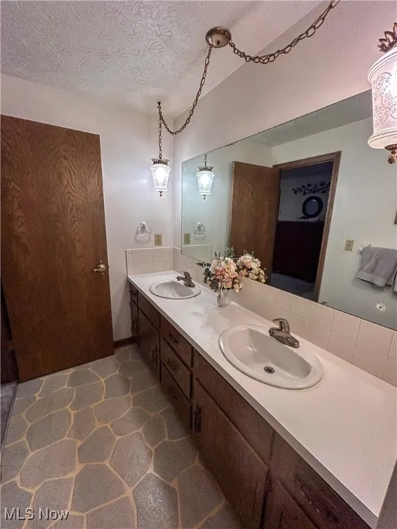 448 Woodland Street, Ravenna, Ohio,MLS Now Listing ID