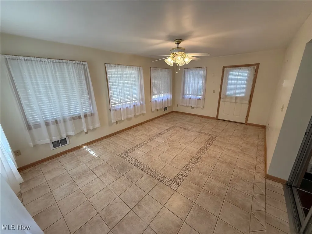 92 Woodland Drive, New Middletown, Ohio,MLS Now Listing ID