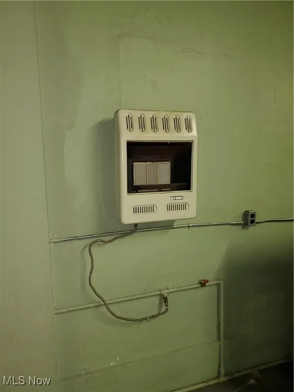 Interior details featuring heating unit