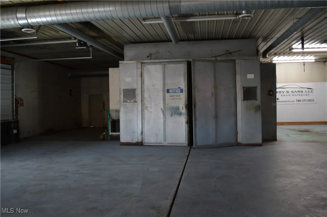 Old paint booth.  Owner believes it does not operate