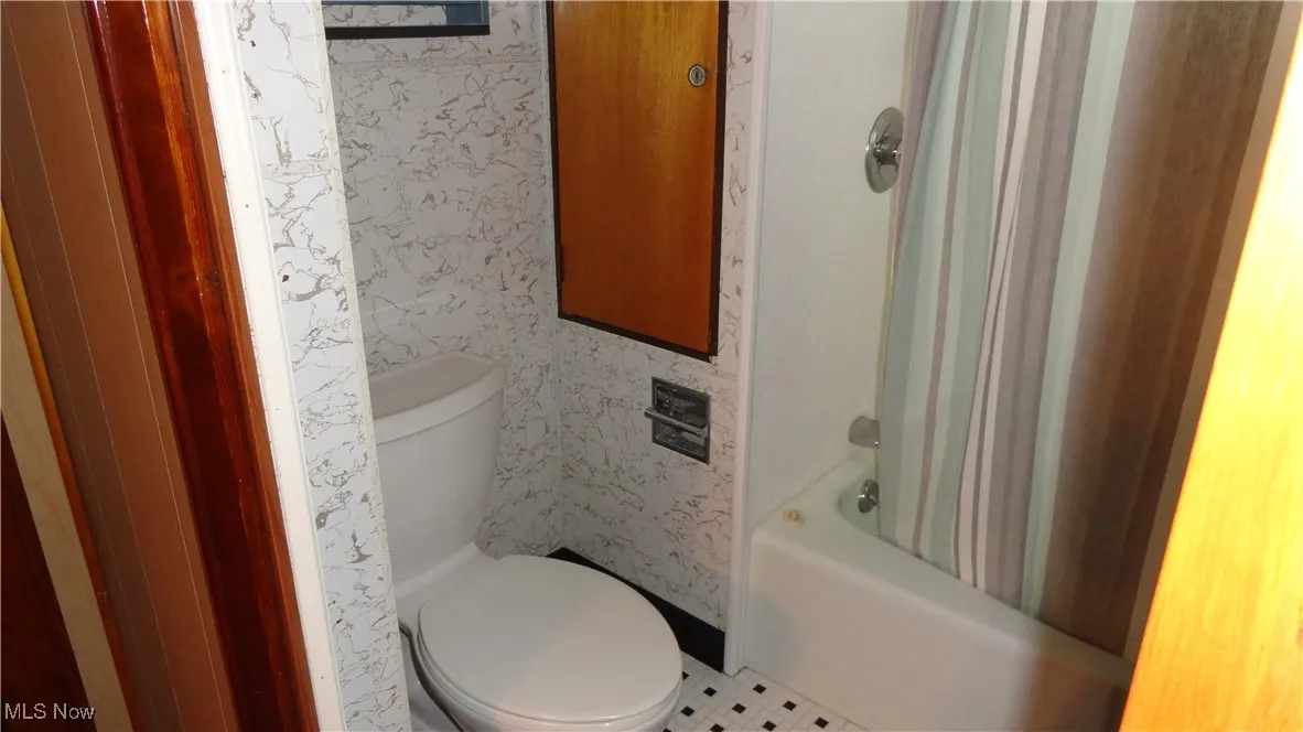 215 Alpine, Chester, West Virginia,MLS Now Listing ID