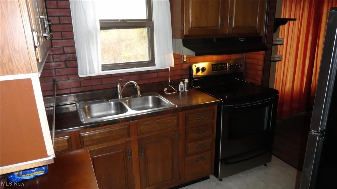 215 Alpine, Chester, West Virginia,MLS Now Listing ID