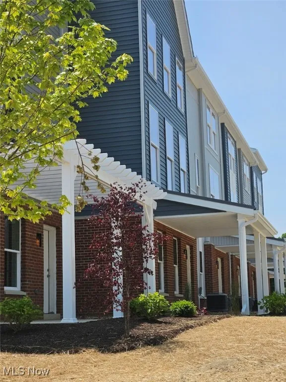 600 Mull Avenue # 10, Akron, Ohio 44313,MLS Now Listing ID