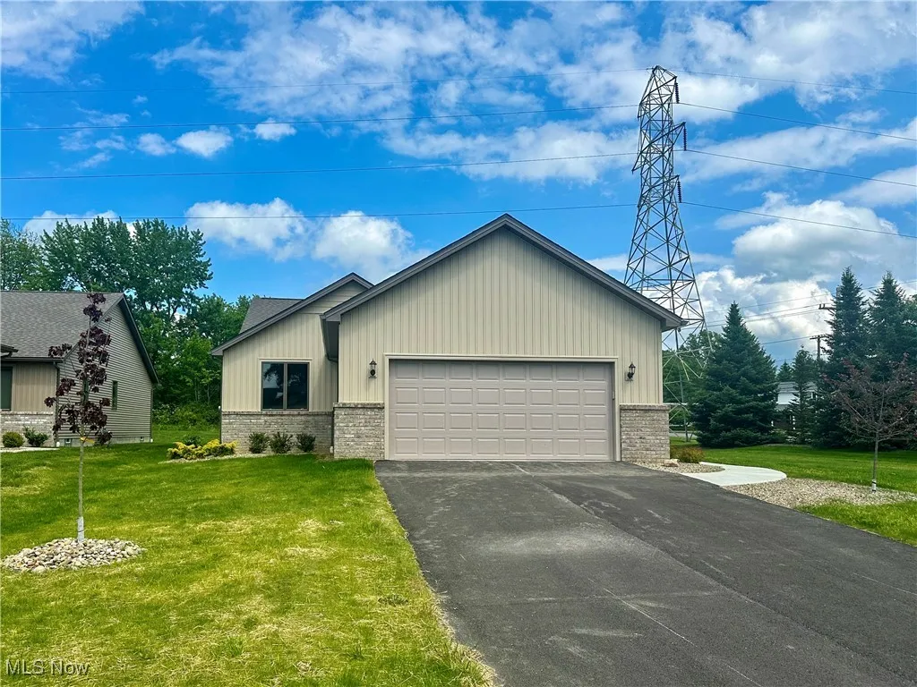 1101 Shadow Ridge Drive, Niles, Ohio,MLS Now Listing ID