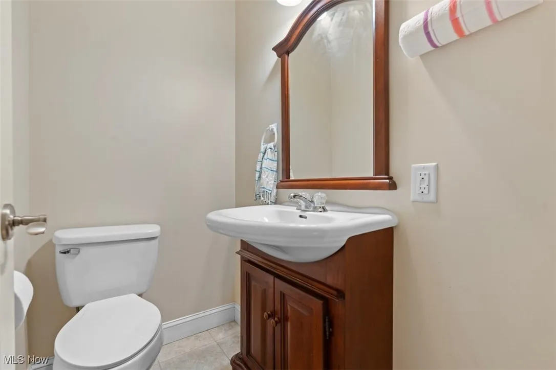 Garage Half Bath
