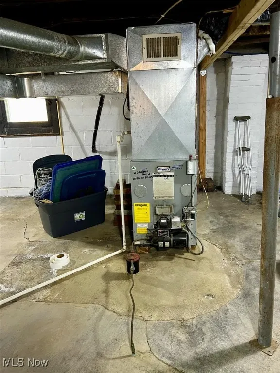 Utilities featuring heating unit