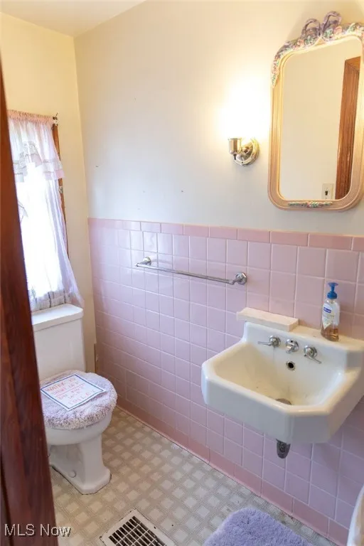 2525 Eldersville Road, Follansbee, West Virginia,MLS Now Listing ID