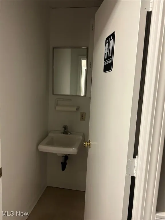 Bathroom with a sink