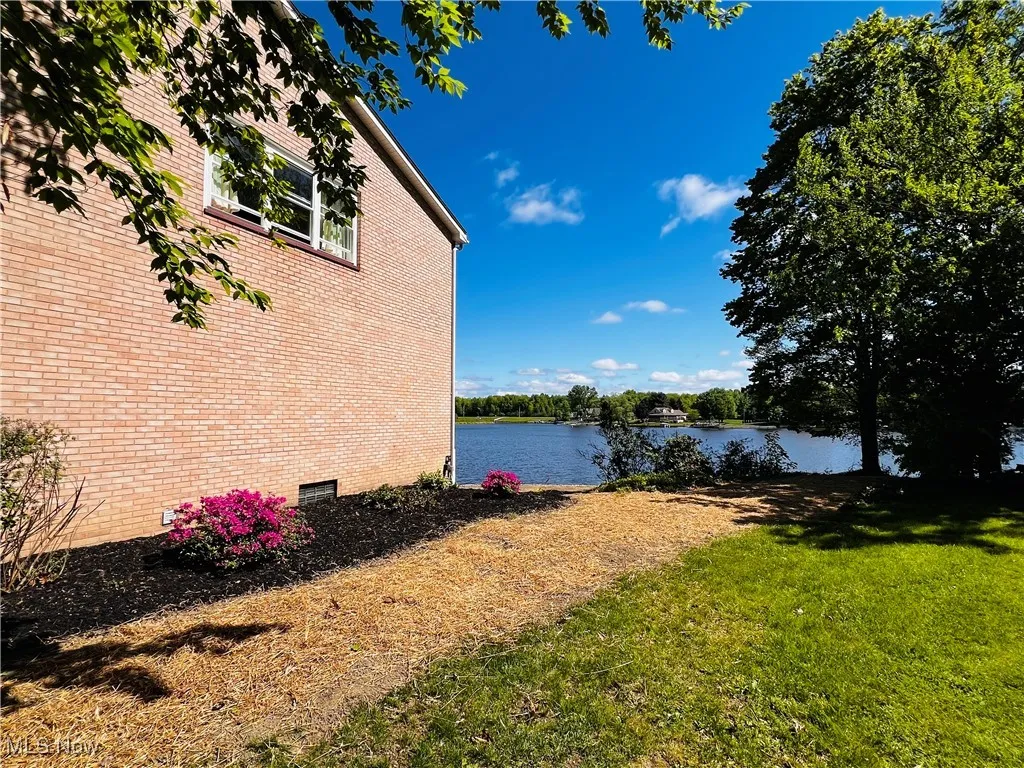 498 Eagle Point, Roaming Shores, Ohio 44084,MLS Now Listing ID