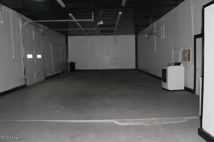 Garage with washer / dryer
