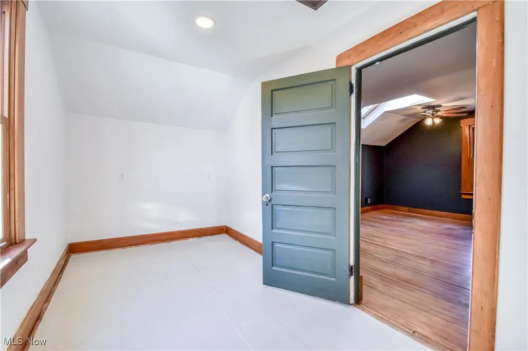 Bonus room with recessed lighting, a ceiling fan, baseboards, and vaulted ceiling