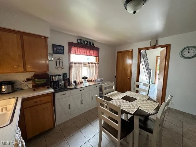 Kitchen downstairs unit