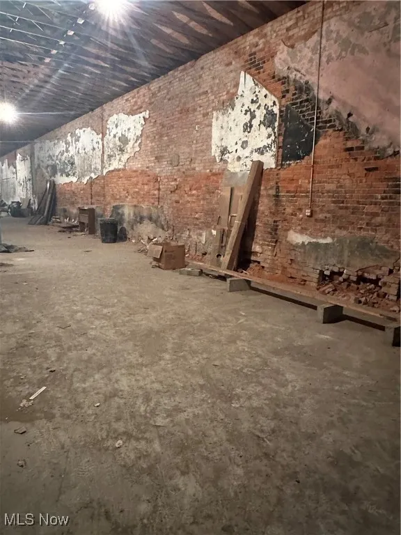 Main floor 3380 Sq ft