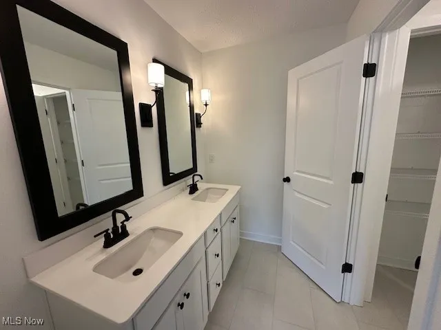 492 Broadway Avenue, Louisville, Ohio,MLS Now Listing ID
