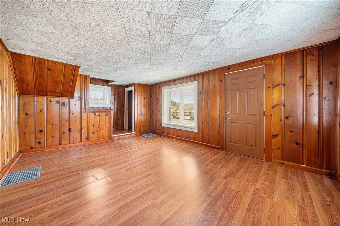 living room /office space