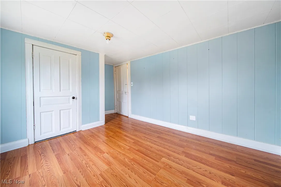 2nd floor bedroom
