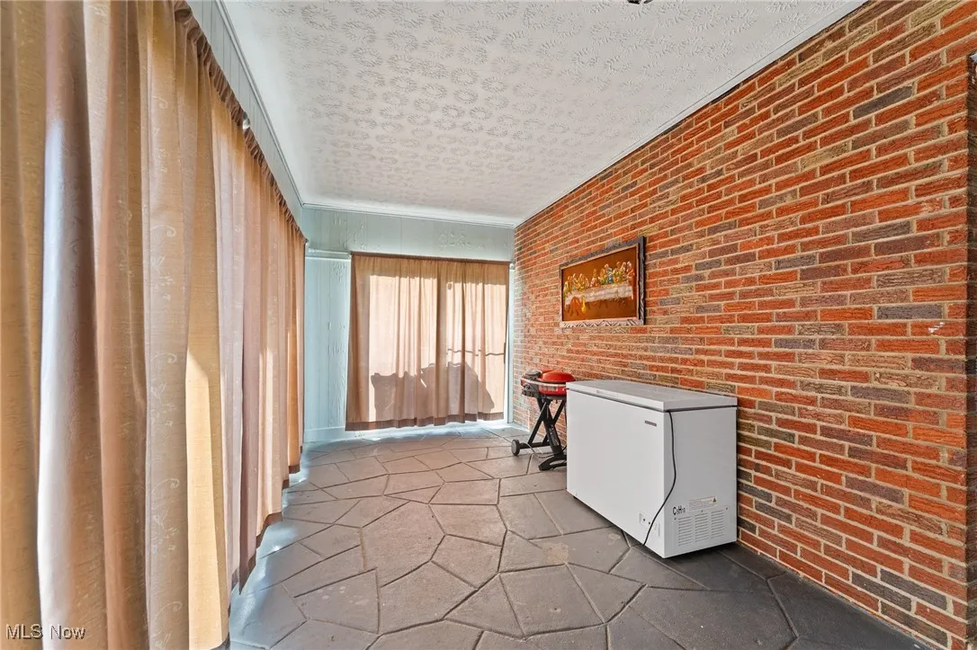 554 Neoka Drive, Campbell, Ohio,MLS Now Listing ID