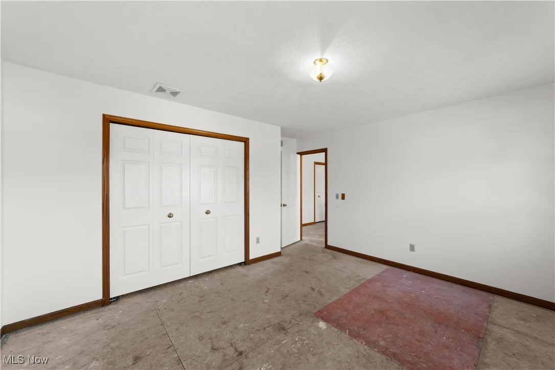 2nd floor large bedroom