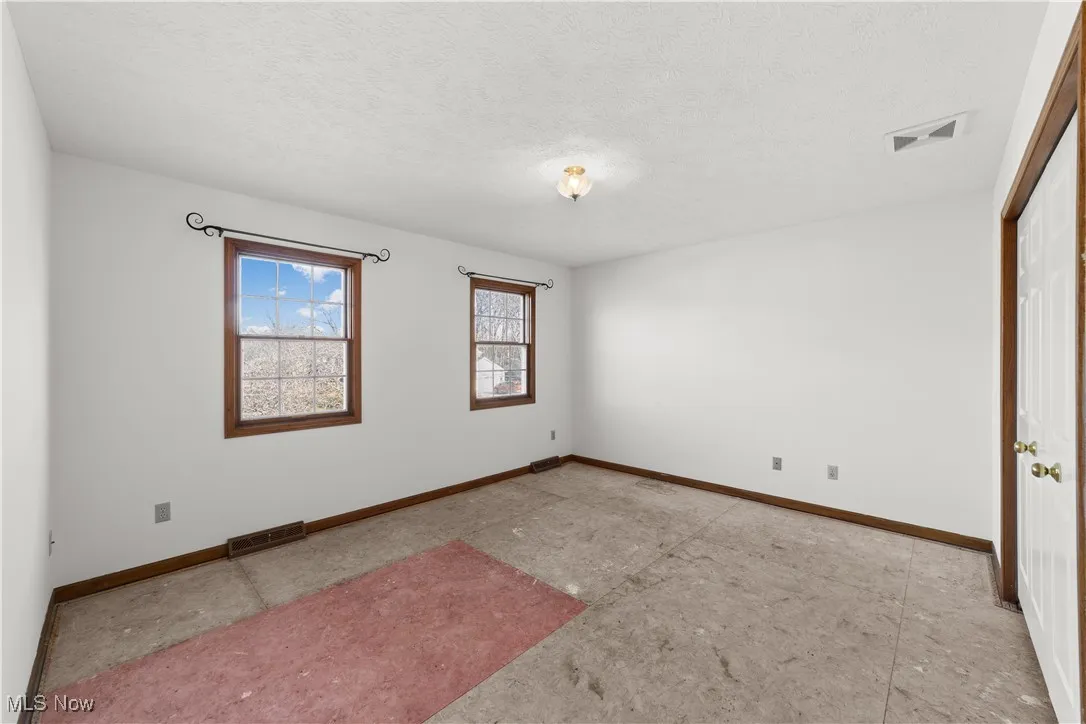 2nd floor large bedroom