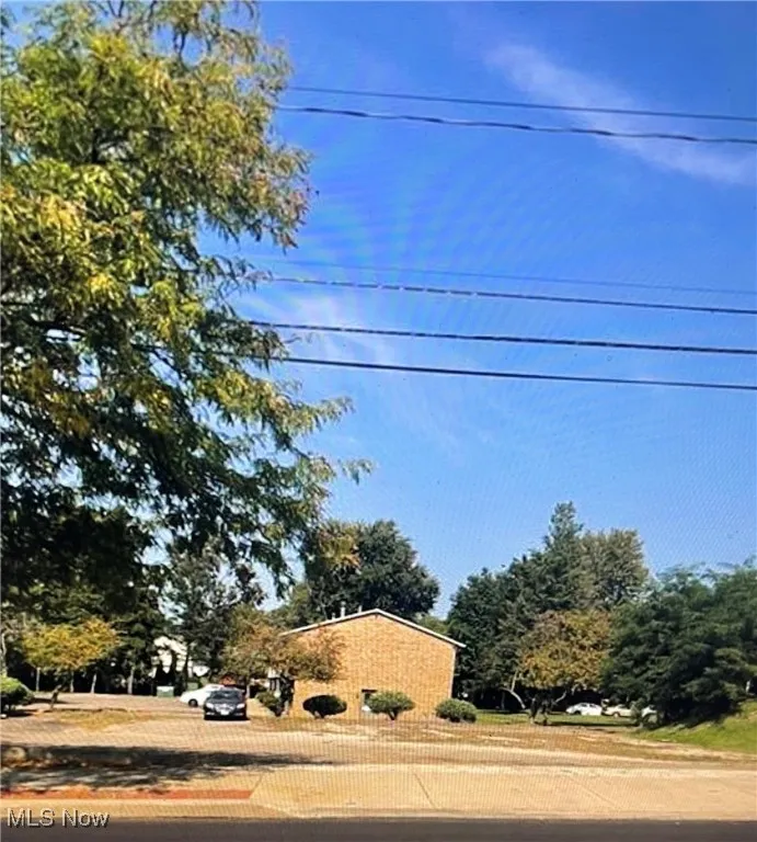 Looking from across the street on E. Waterloo Rd