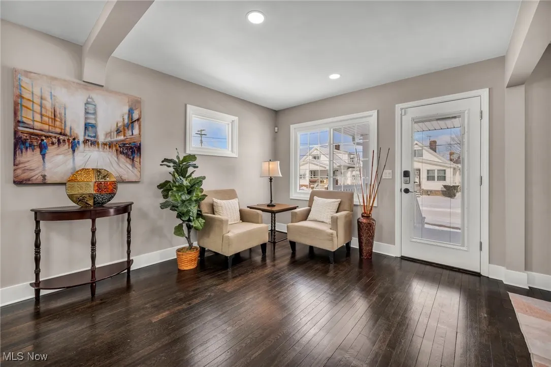 Sitting room featuring recessed lighting, baseboards, and hardwood / wood-style floors