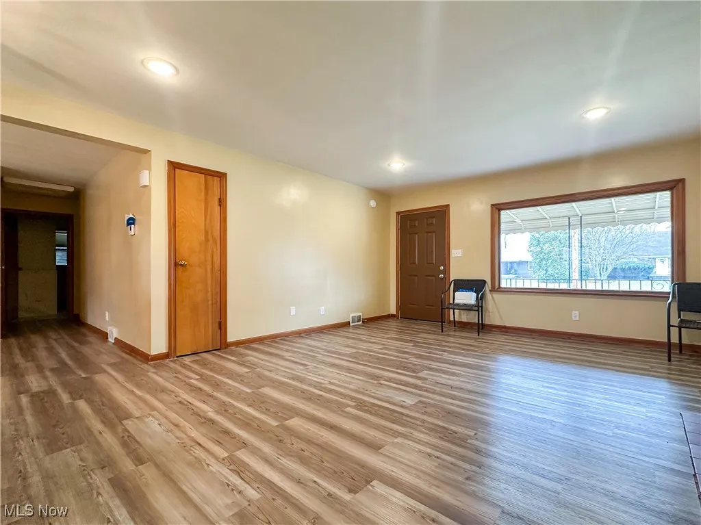 330 Mansell Drive, Youngstown, Ohio,MLS Now Listing ID