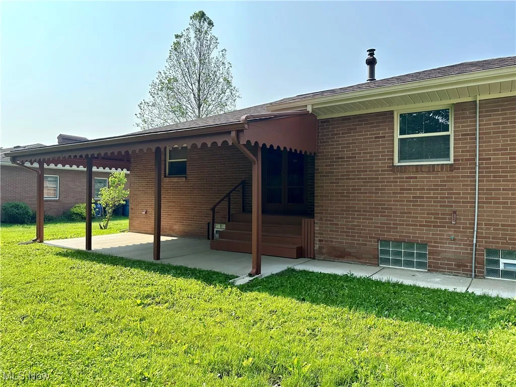 330 Mansell Drive, Youngstown, Ohio,MLS Now Listing ID