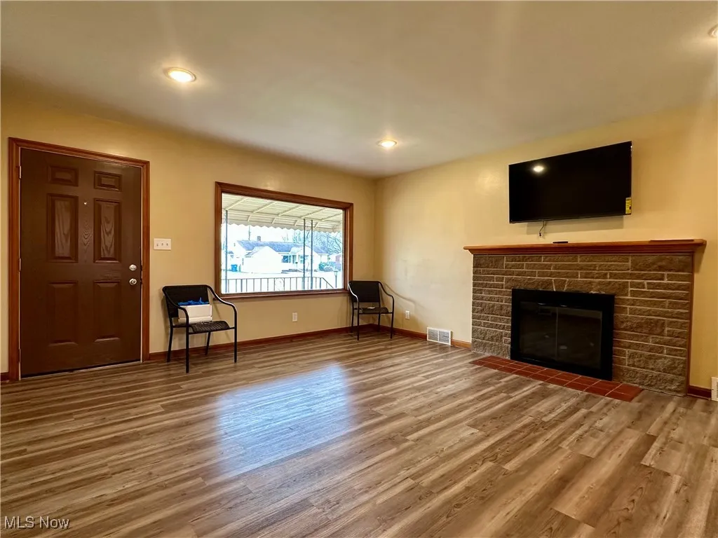 330 Mansell Drive, Youngstown, Ohio,MLS Now Listing ID