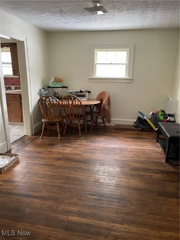 Hardwood flooring in Dining Room