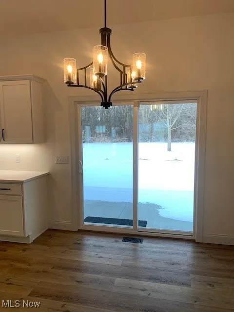 dinette area open to family room