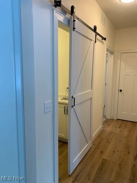 sliding door to pantry