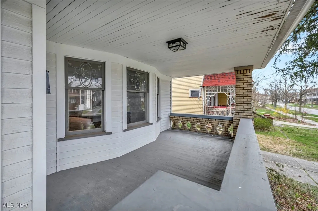 View of patio / terrace with a porch