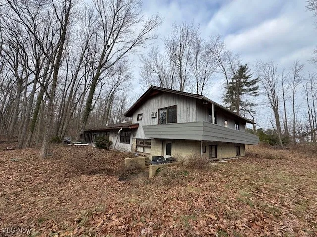 View of side of home
