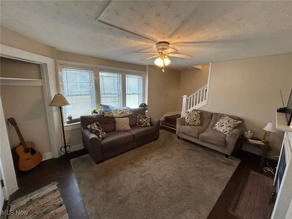 Guest House Living Room