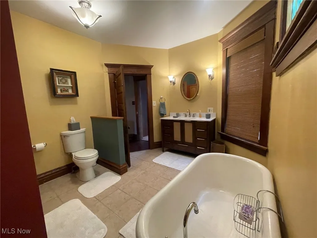 First floor full bath