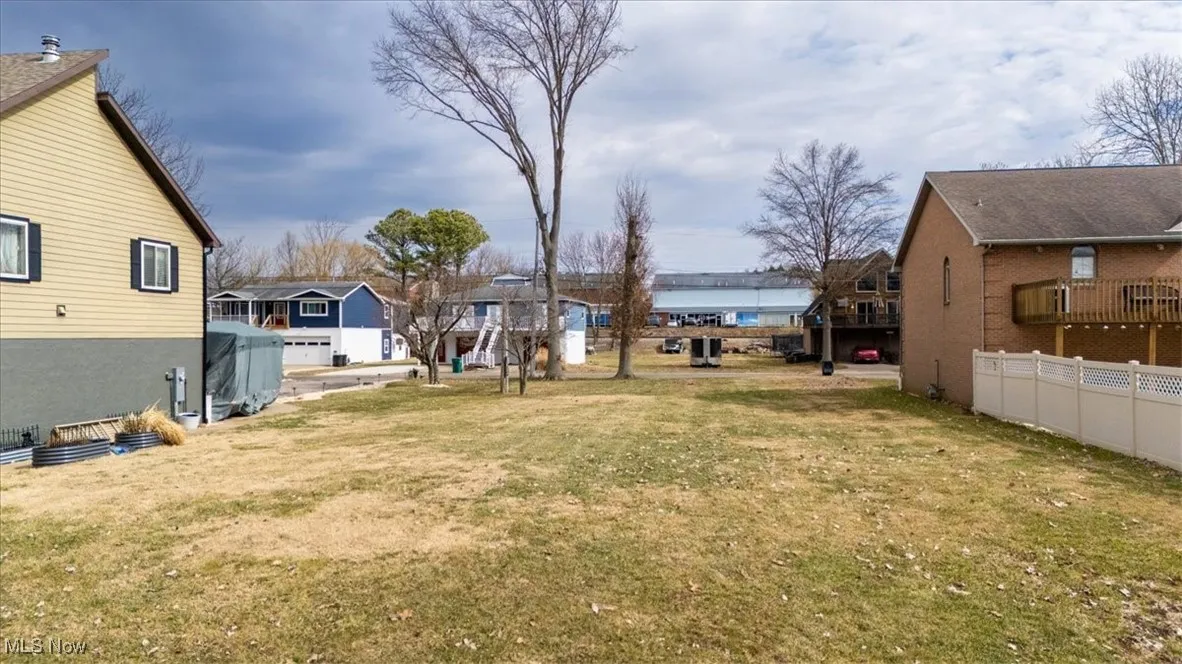 11 & 27 Anns Drive, Vienna, West Virginia 26105,MLS Now Listing ID