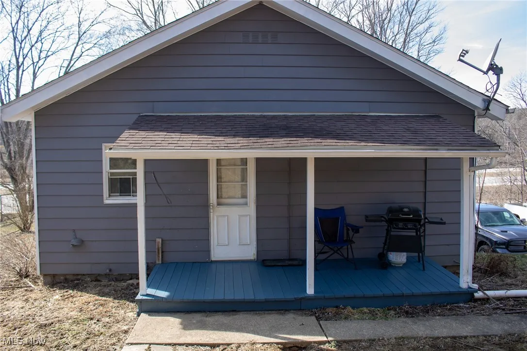 View of back of home