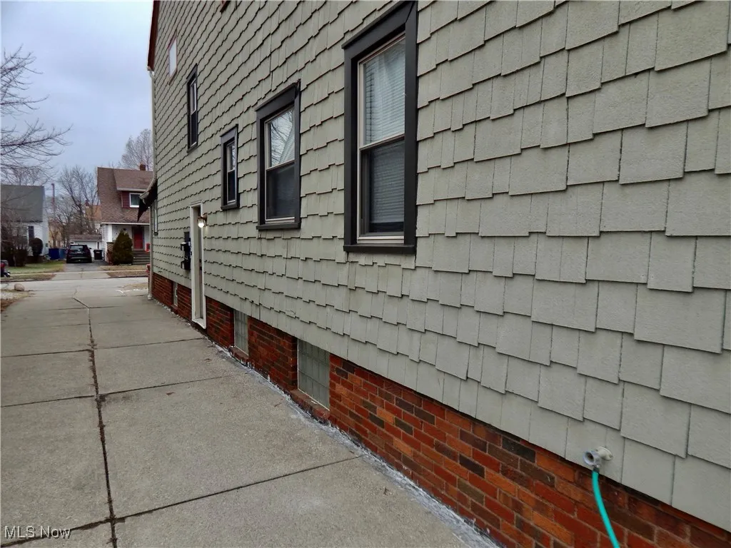 View of home's exterior