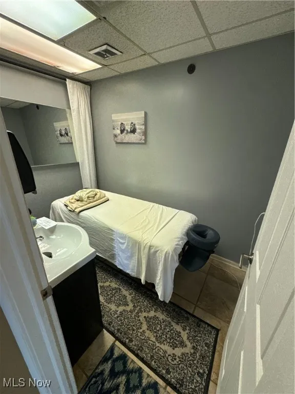 Tanning Salon