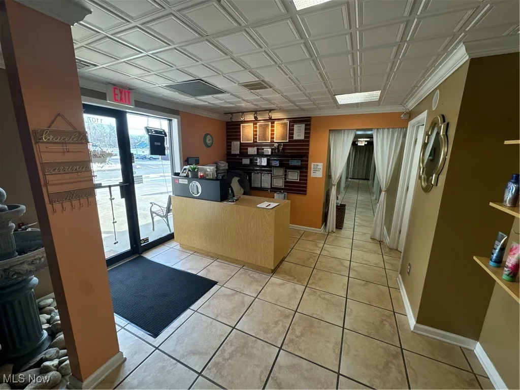 Tanning Salon