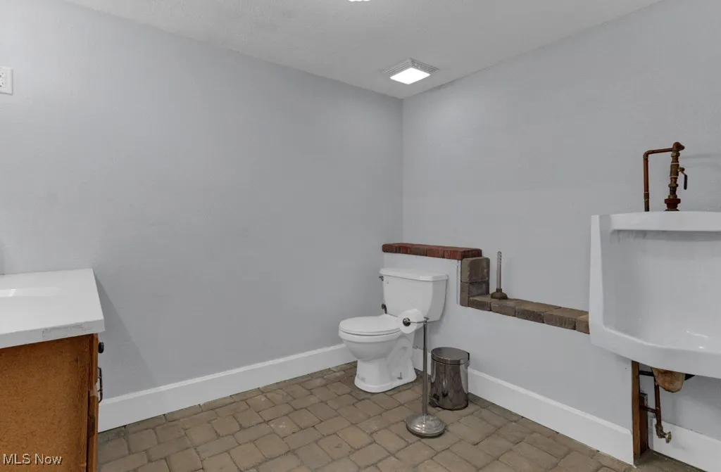 7000 Alliance Road, Malvern, Ohio,MLS Now Listing ID