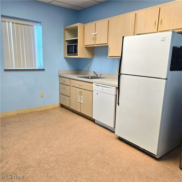 7379 Pearl Road, Middleburg Heights, Ohio,MLS Now Listing ID