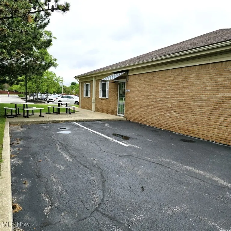 7379 Pearl Road, Middleburg Heights, Ohio,MLS Now Listing ID