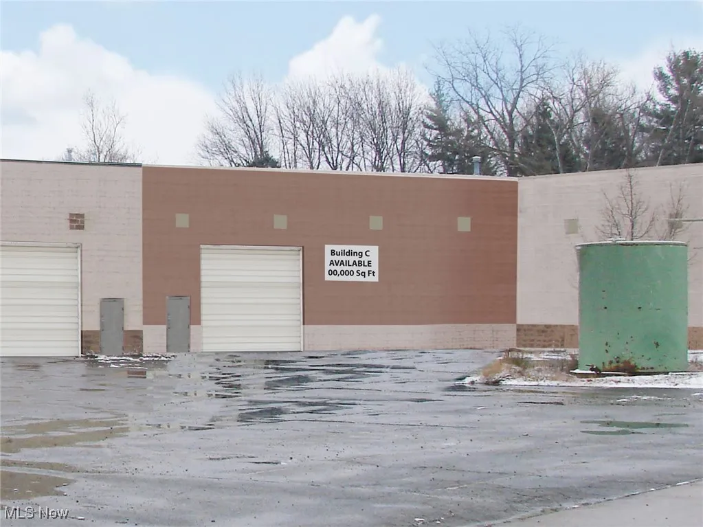 8820 East Avenue, Mentor, Ohio 44060,MLS Now Listing ID