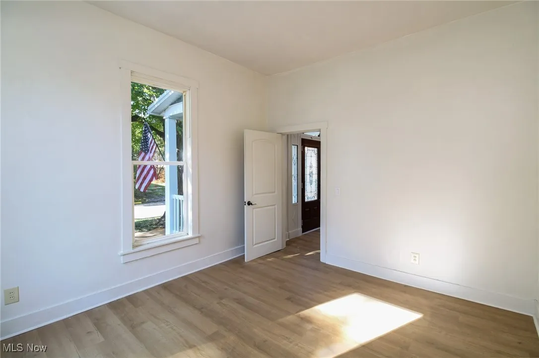 Main level primary bedroom