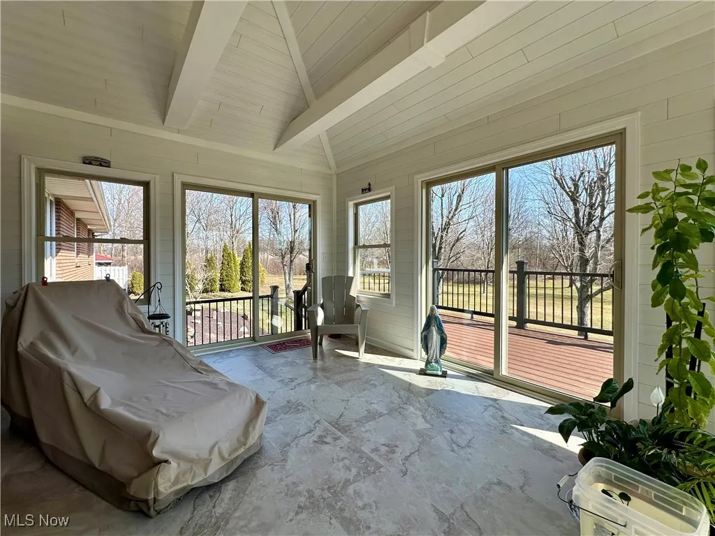 365 Sunset Drive, Brookfield, Ohio,MLS Now Listing ID
