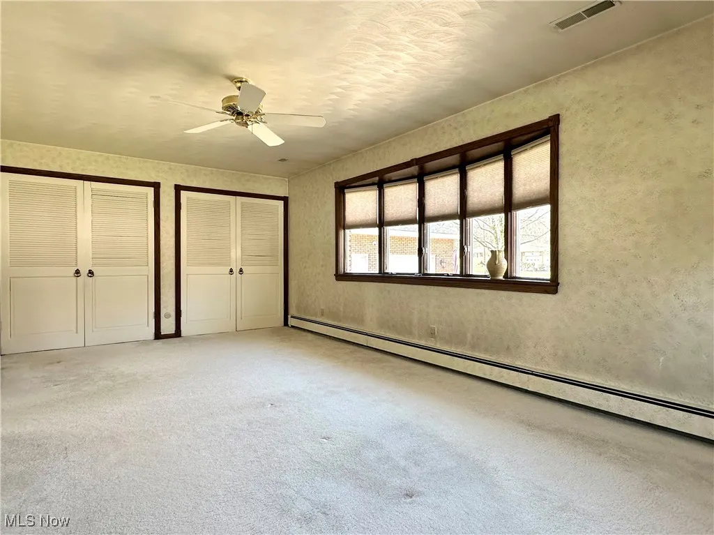 365 Sunset Drive, Brookfield, Ohio,MLS Now Listing ID