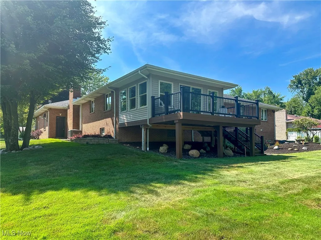 365 Sunset Drive, Brookfield, Ohio,MLS Now Listing ID